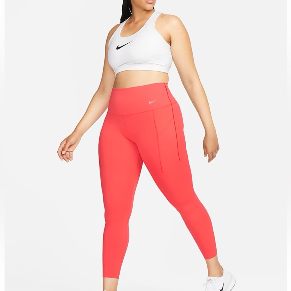 Nike Universa leggings